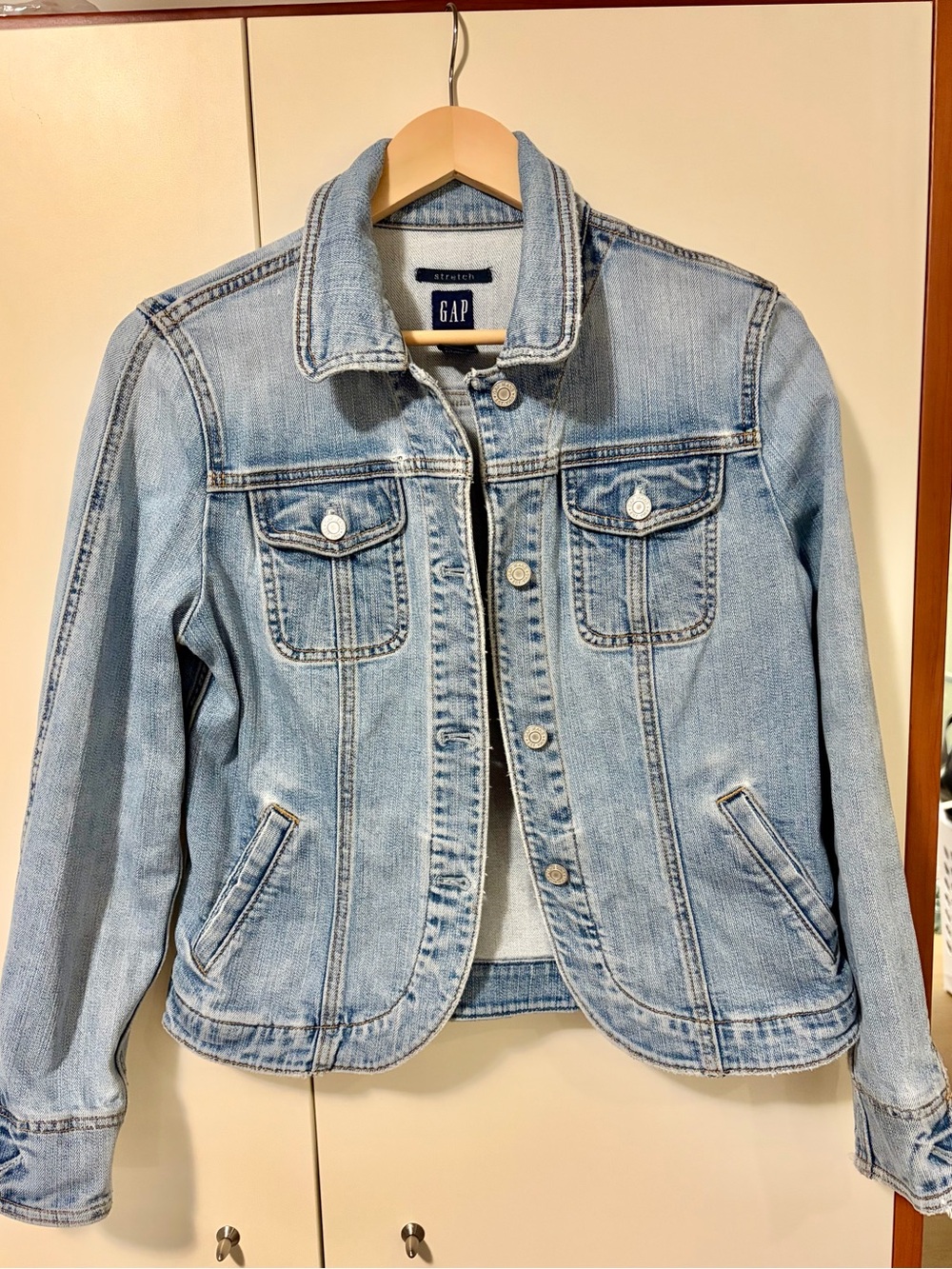 GAP Light Wash Denim Jacket in Pale Blue